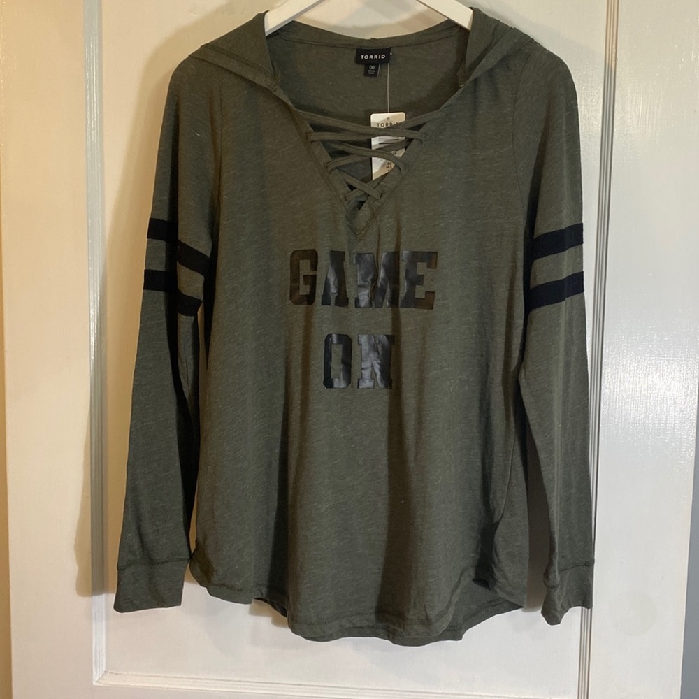 NWT Torrid 00 olive/military green game on hooded shirt
